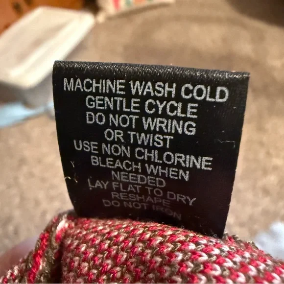 Say What pink Cherry Cropped Tank Top size medium - Picture 8 of 11